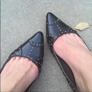 ISO WANTED Metro 7 black pointed flats sz 8 or 8.5